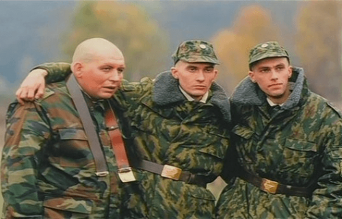 Кадр из фильма ДМБ